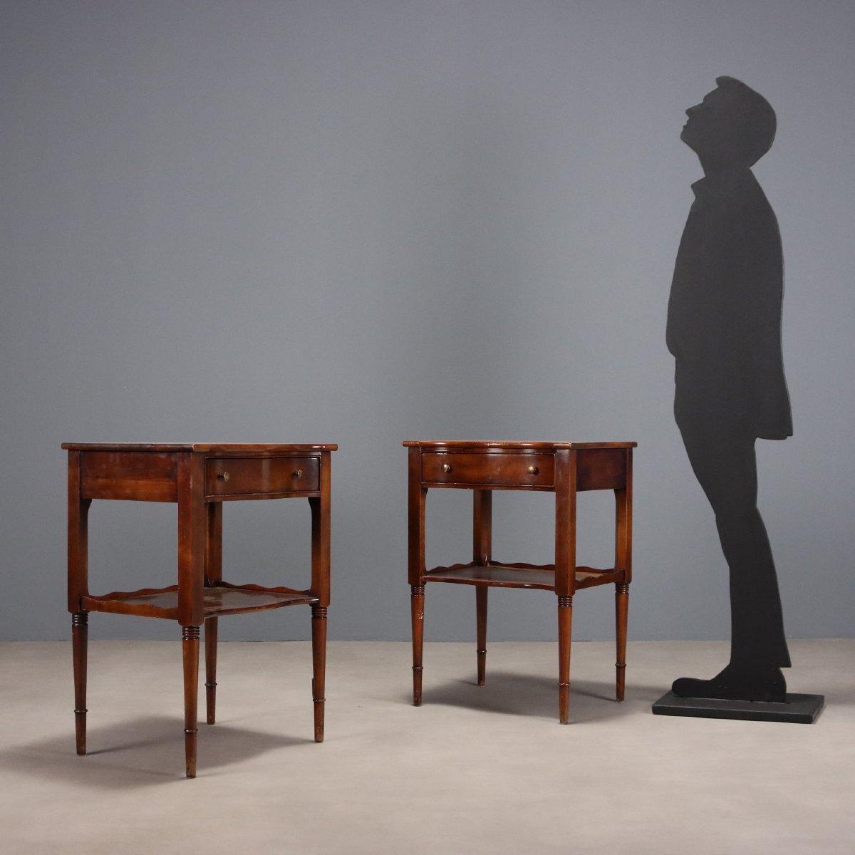Pair Of Maryland Walnut Nightstands—usa, 20th Century-photo-2