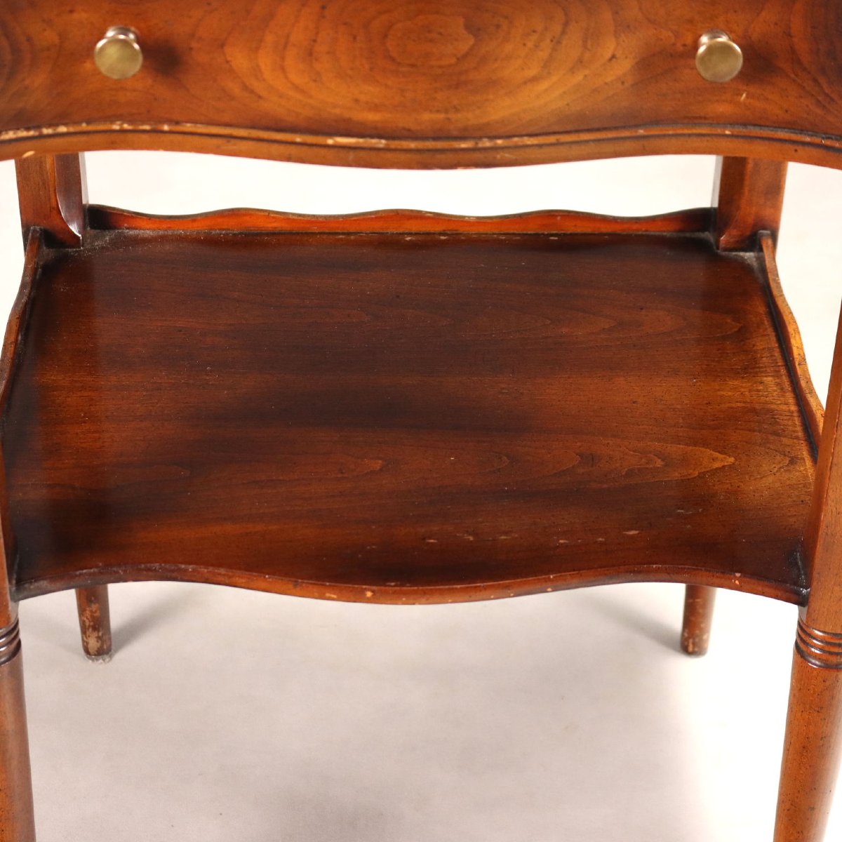 Pair Of Maryland Walnut Nightstands—usa, 20th Century-photo-4