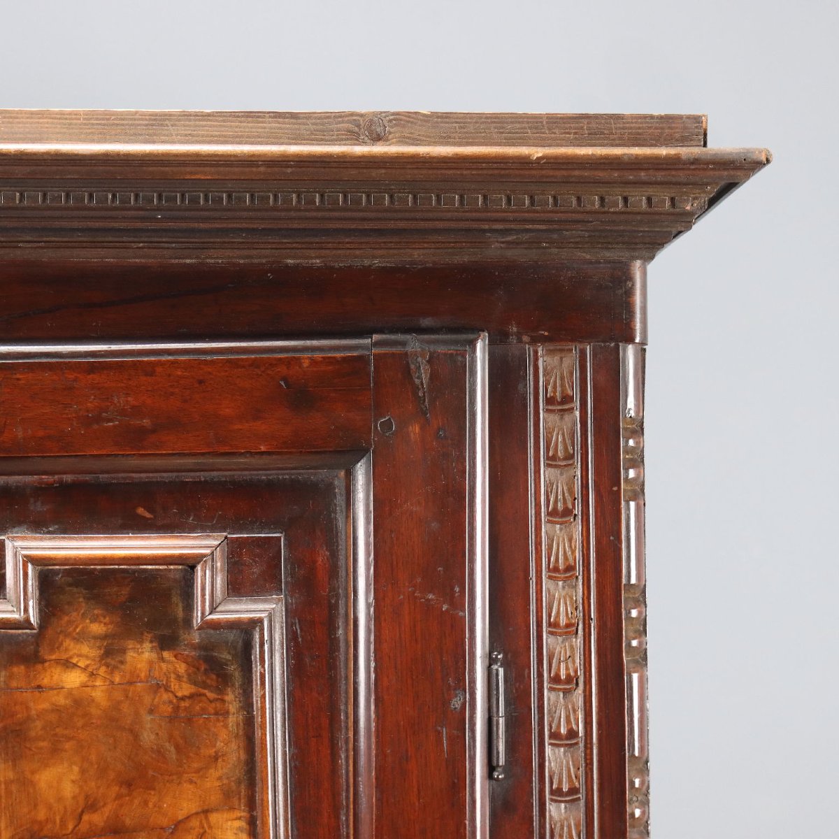 Armoire Ancienne Noyer Bruyère de Noyer Italie du XIXe Siècle-photo-1