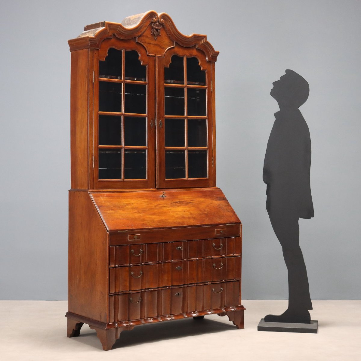 Early 20th-century Northern European Walnut Trumeau-photo-2
