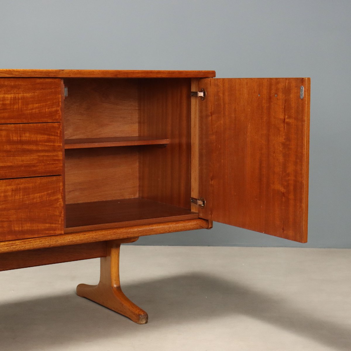 Vintage Sideboard Teak Veneer Design United Kingdom 1960s-photo-5