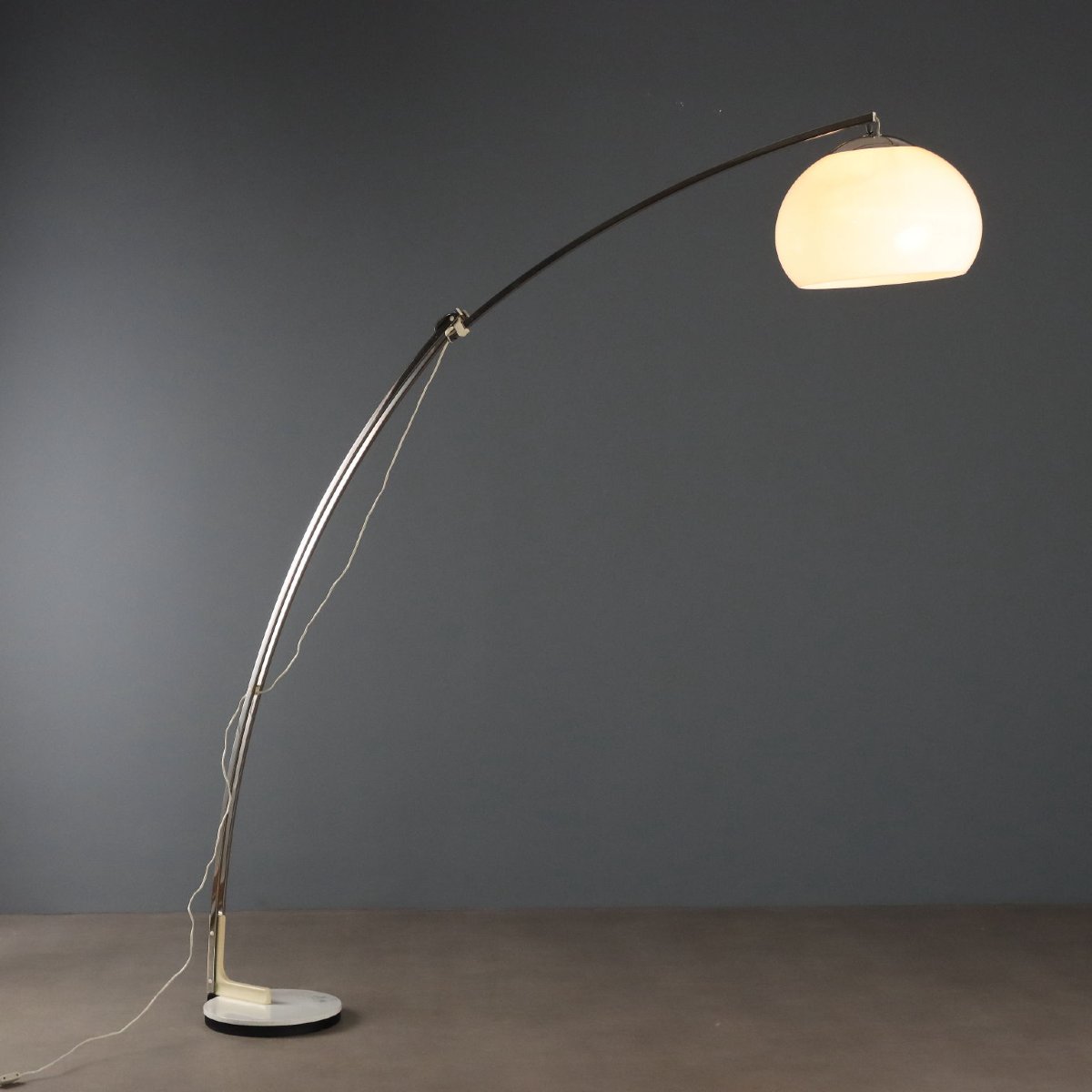 Vintage Floor Lamp Aluminium Plastic Design 1970s Original-photo-3