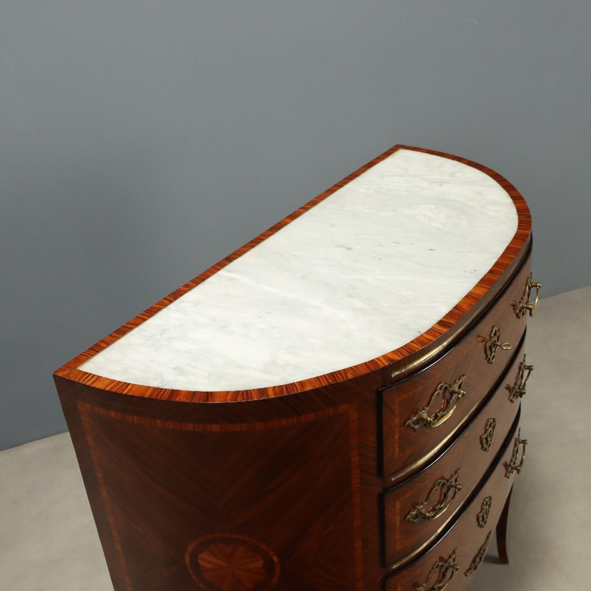 Commode Demi Lune Sicilienne en Palissandre et Bois de Rose début du XXe siècle-photo-3
