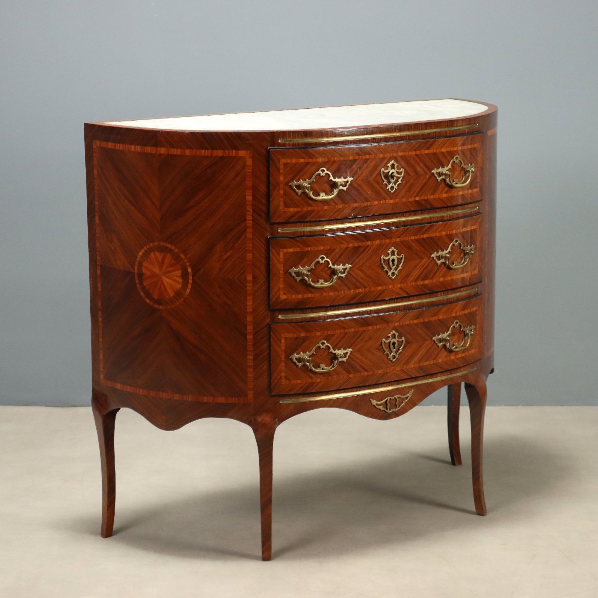 Commode Demi Lune Sicilienne en Palissandre et Bois de Rose début du XXe siècle