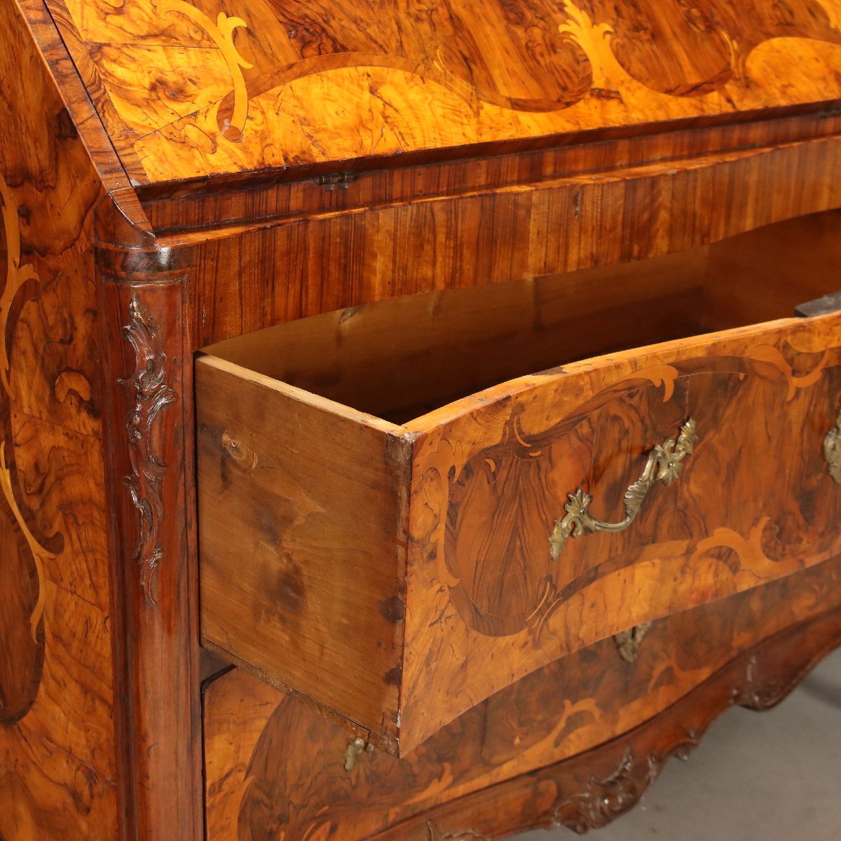 18th-century Walnut And Piacenza Walnut Burl Tray-photo-1