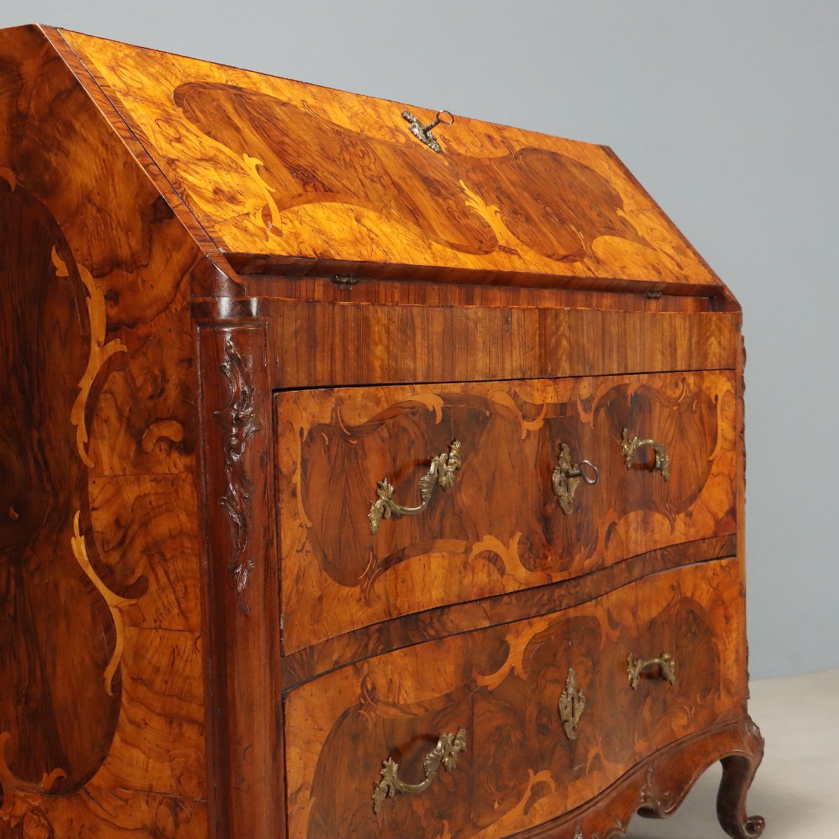 18th-century Walnut And Piacenza Walnut Burl Tray-photo-5