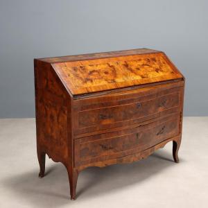 Emilian Baroque Drop-leaf Italy Mid 18th Century