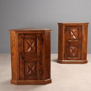 Antique Corner Cupboards Baroque Style Walnut Italy XX Century