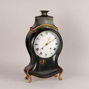 Antique Neuchateloise Pendulum Clock Bronze Decorations '800