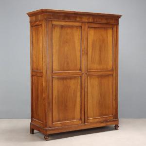 Late 19th-century Italian Walnut Wardrobe