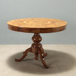 Round Walnut Table With Inlay Depicting Vittorio Emanuele Ii, Rolo, Mid-19th Century