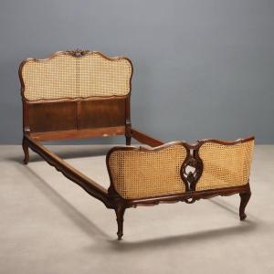 Early 20th-century Italian Baroque-style Single Bed In Walnut