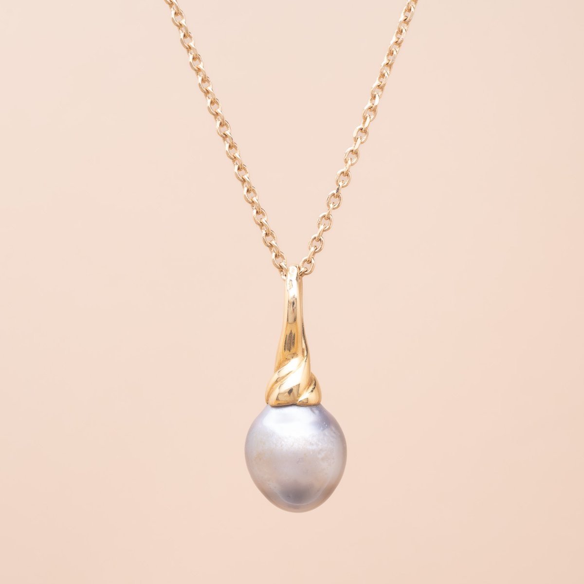 Pendentif Perle Grise Vintage