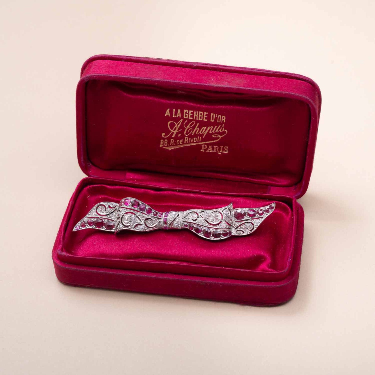 Vintage Art Deco Diamond Ruby Bow Brooch-photo-2