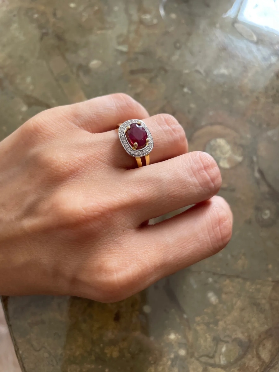 Oval Ruby Ring "manège"-photo-3