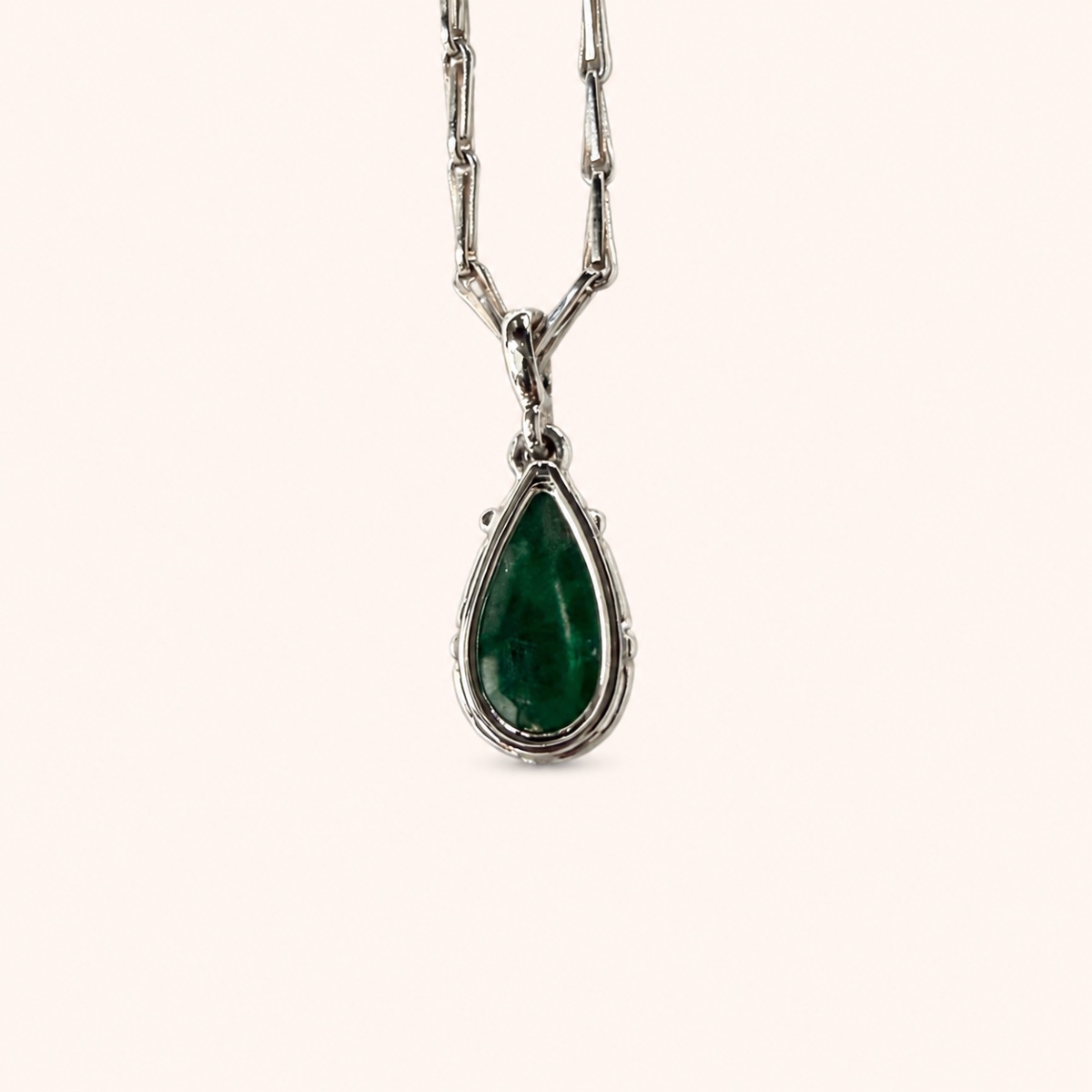 Vintage Pear-shaped Emerald Necklace, 1.1 Carats-photo-2