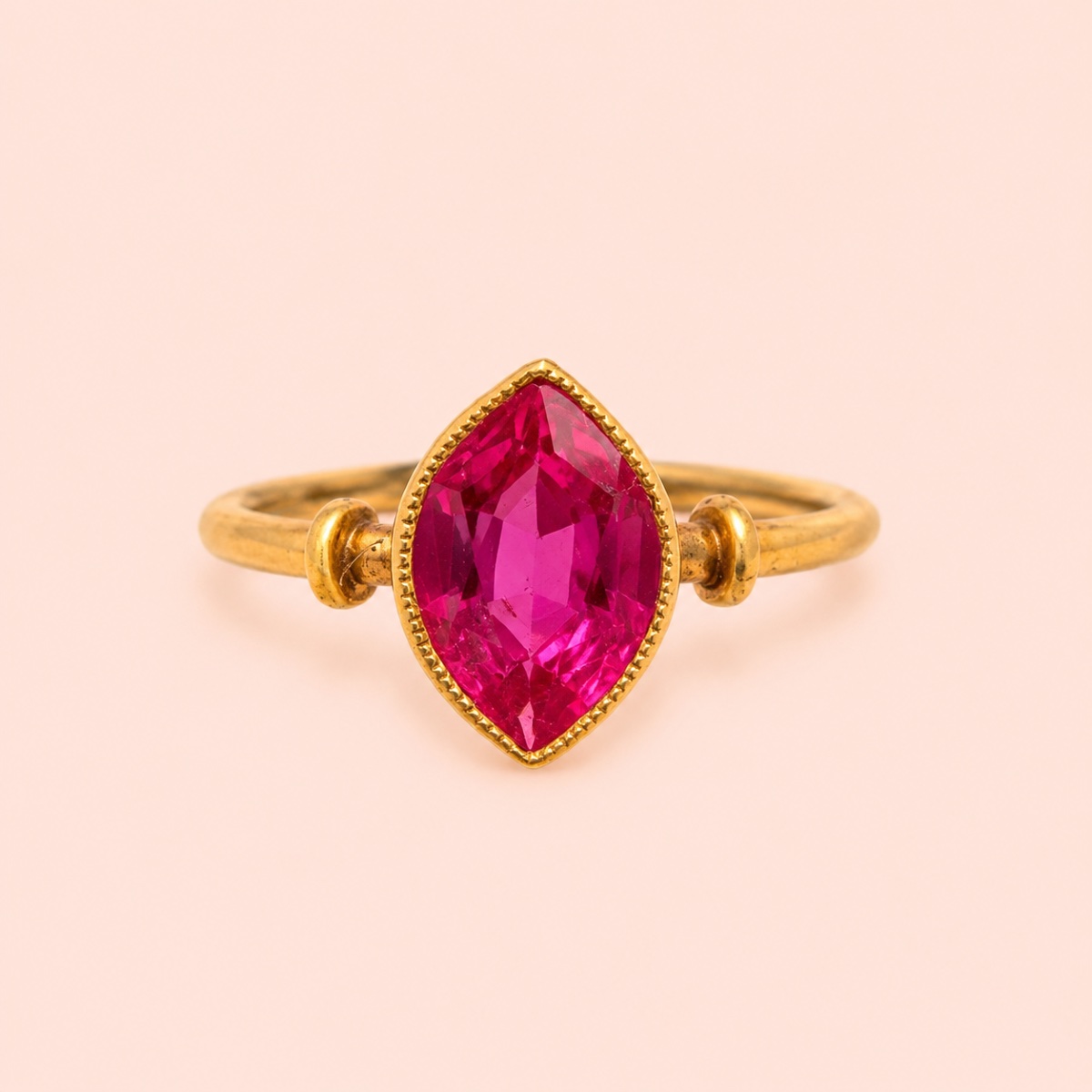 Bague Ancienne de Jeune Fille Rubis de Verneuil