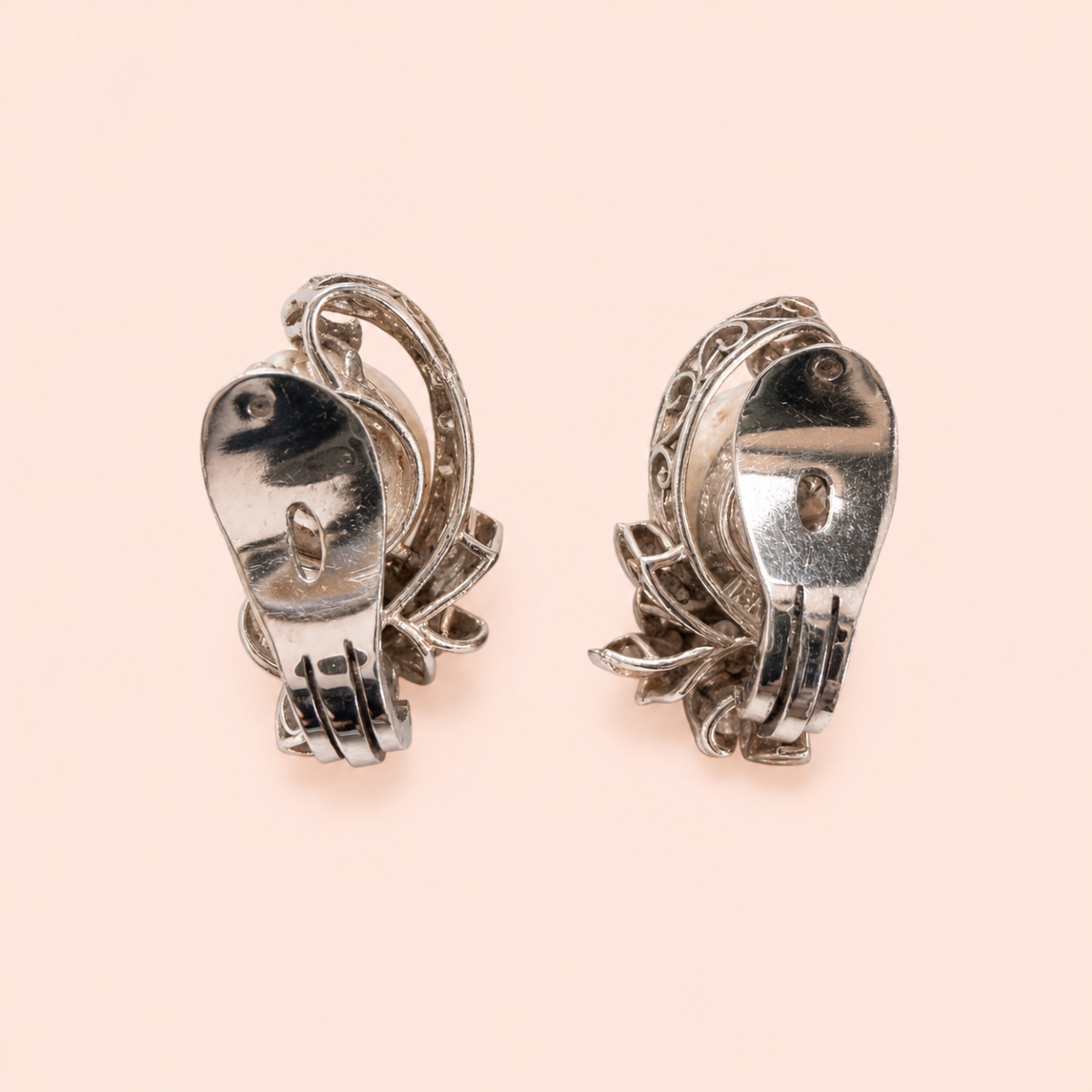 Liz Vintage Pearl Earrings-photo-3