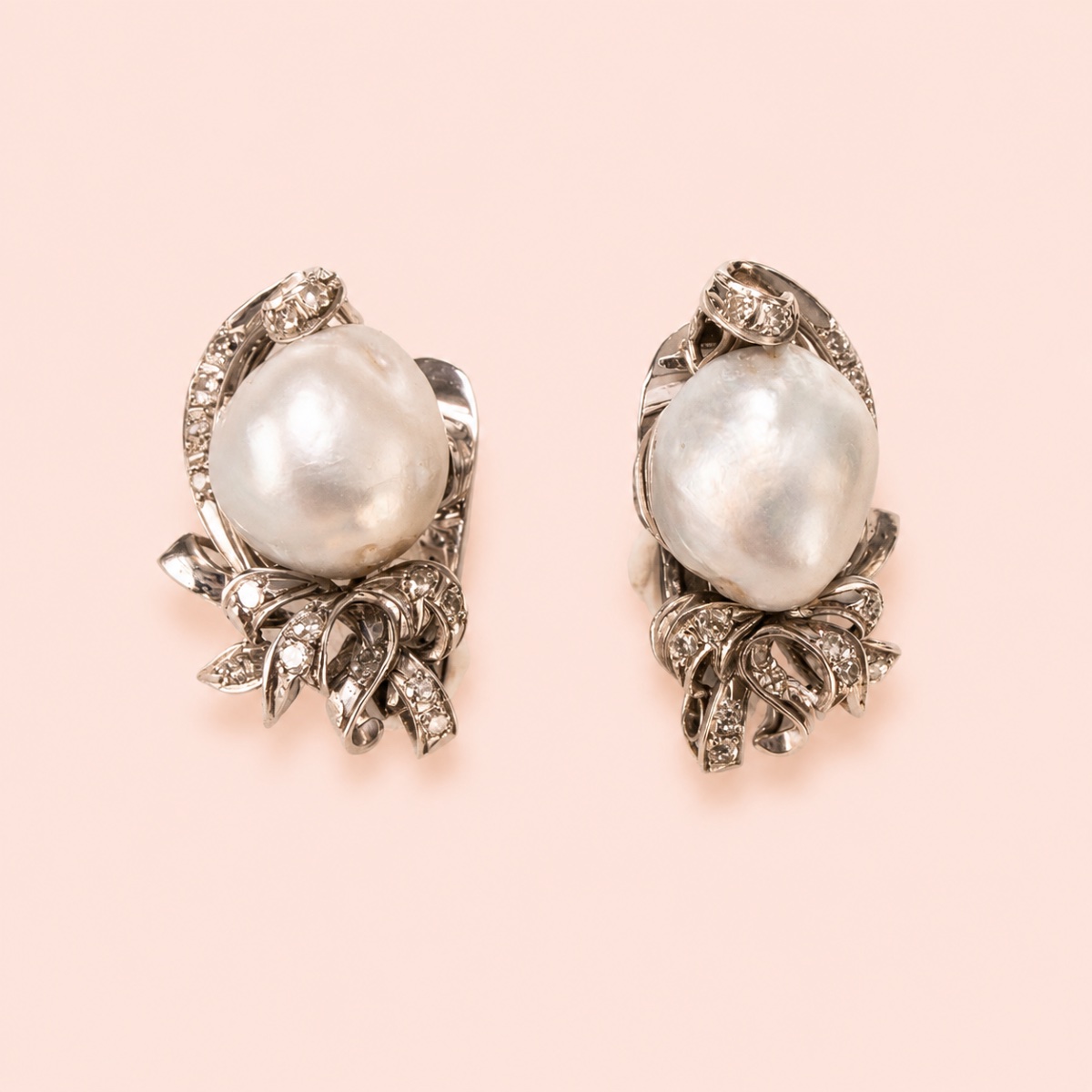 Liz Vintage Pearl Earrings