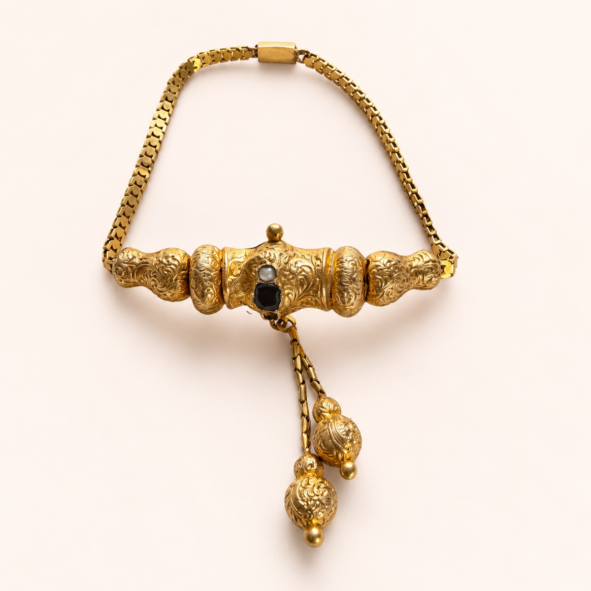 Claudine Garnet Bracelet, 19th Century Antique-photo-2