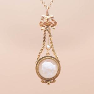 Antique Gold Cameo Pendant 1880