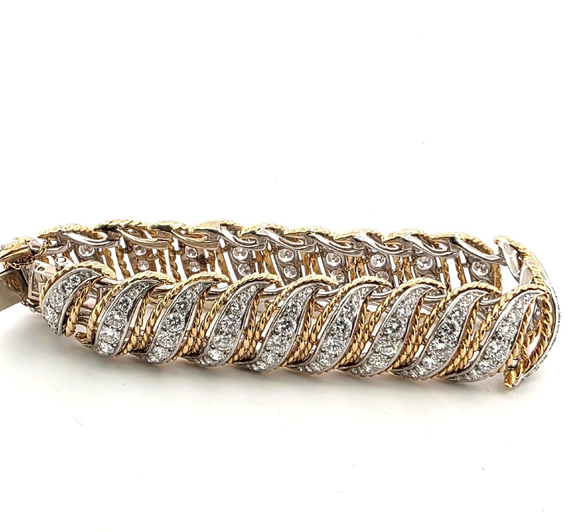 40' - 50' Platinum And Gold Diamond Bracelet-photo-3