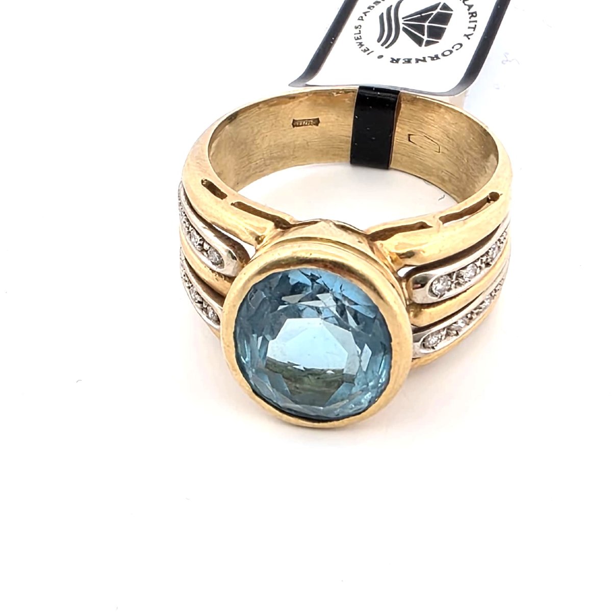 90s Ring In Solid 18kt Yellow Gold With Large Blue Topaz And Diamonds On The Sides Of The Shank-photo-3
