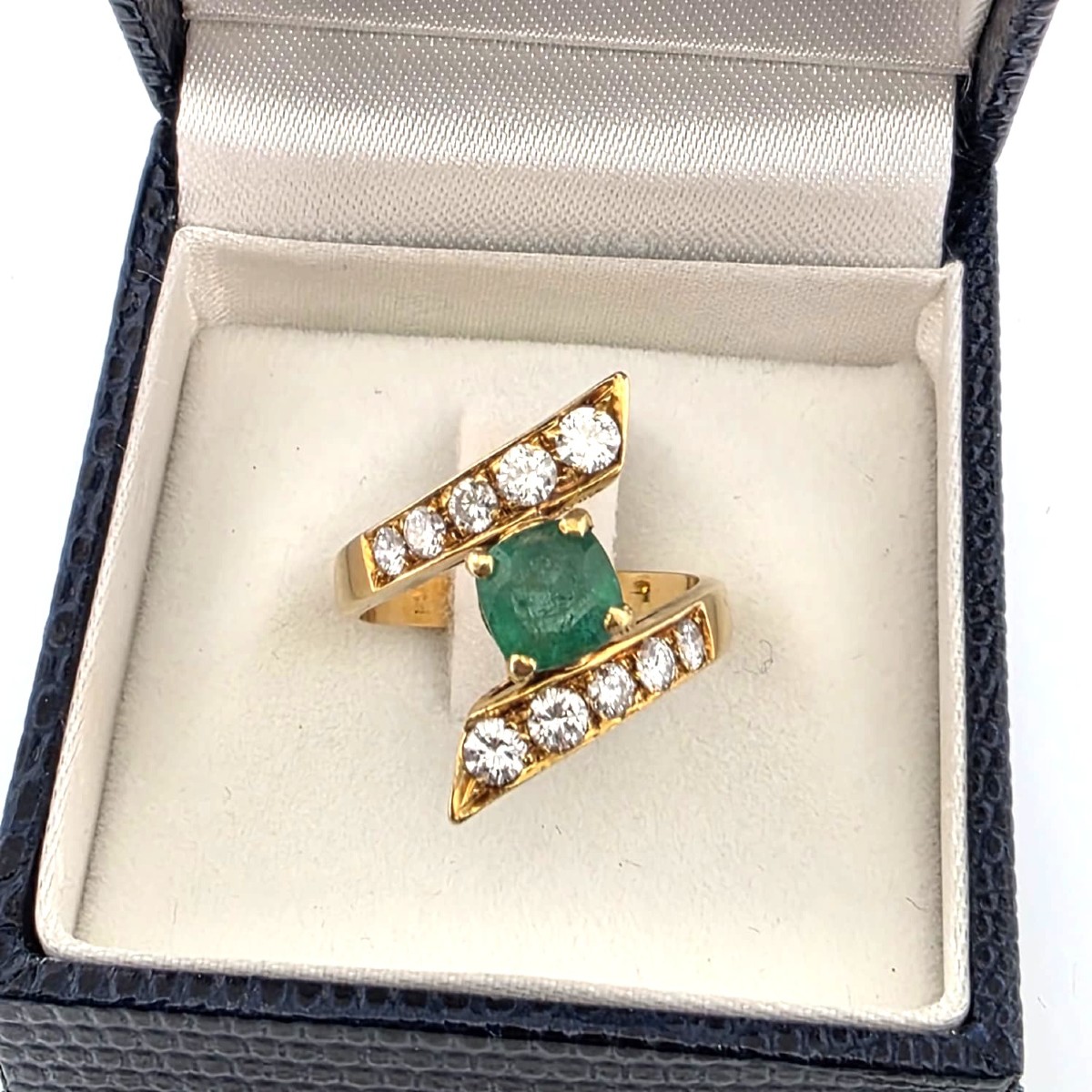 Vintage 1950 Ca Solid Yellow Gold Ring With Emerald Ct 0.50 And Diamonds Ct 0.80