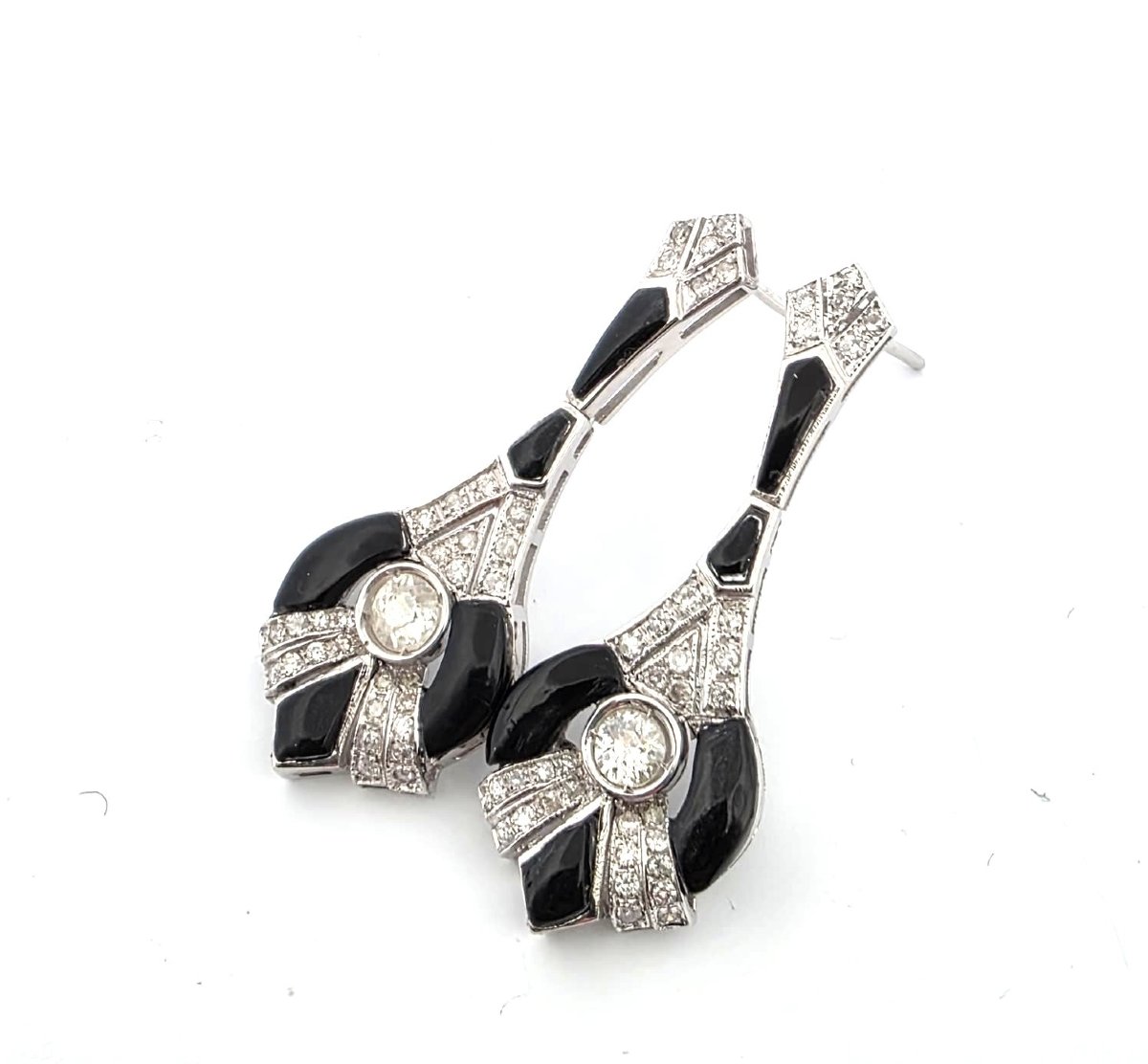 18kt White Gold Art Deco Earrings With Diamonds And Onyx In The 1930s-photo-3