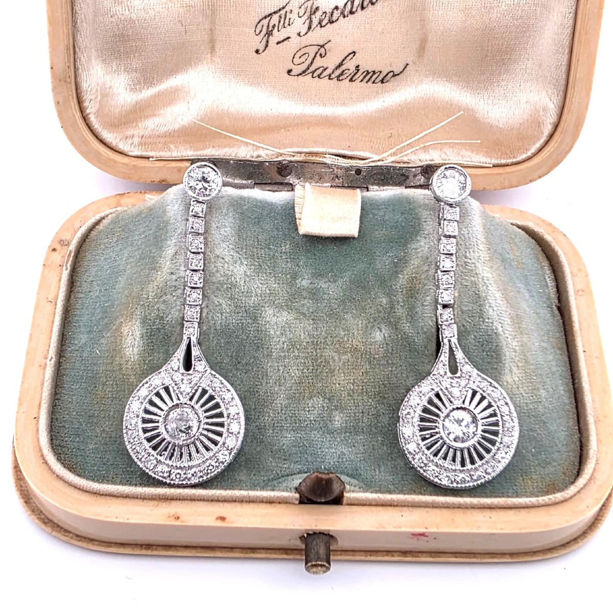 18kt White Gold 180' Workmanship Earrings With Diamonds