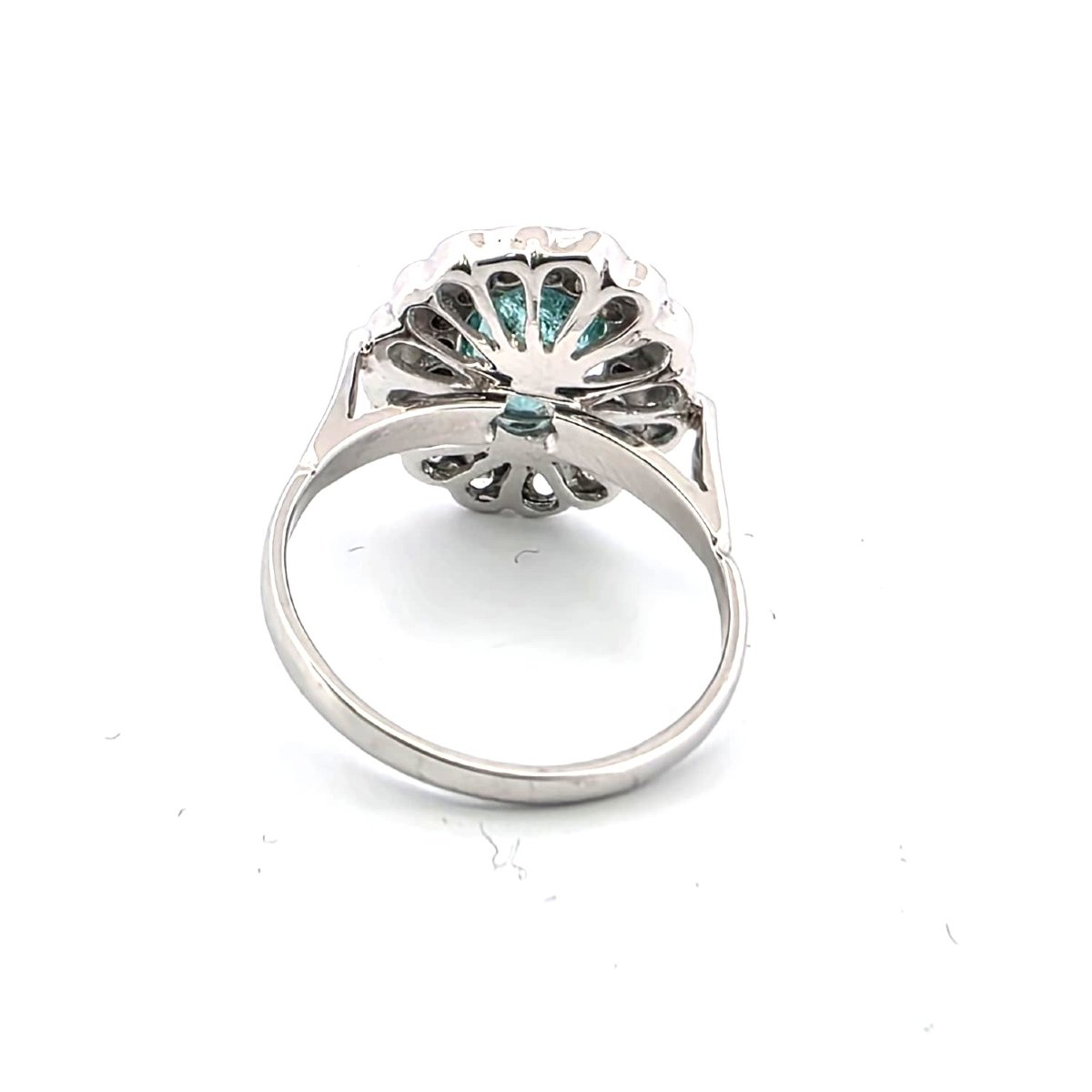 18kt White Gold 50' Ring With Emerald And Diamonds-photo-1