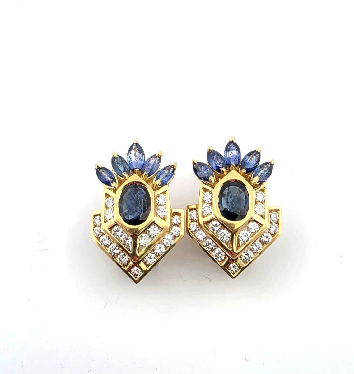 18kt Yellow Gold Earrings With Sapphires And Diamonds