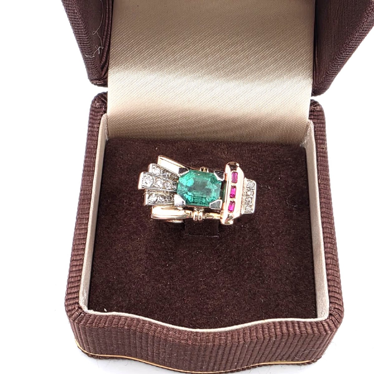 18kt Yellow Gold 90' Ring With Emerald Diamonds And Rubies-photo-7