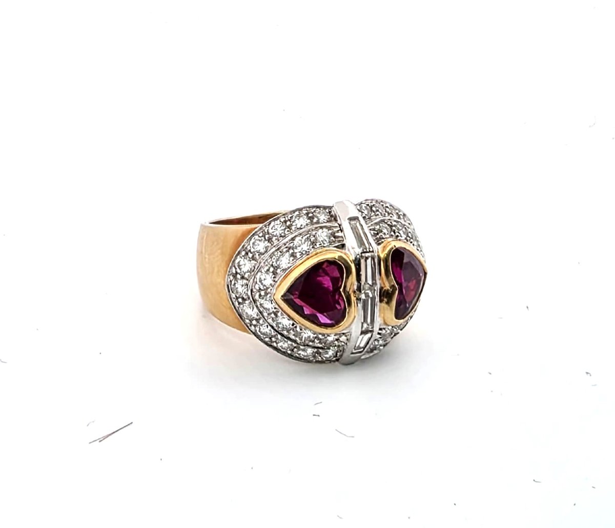 Bague années 70' en or jaune 18kt avec rubis et diamants -photo-5