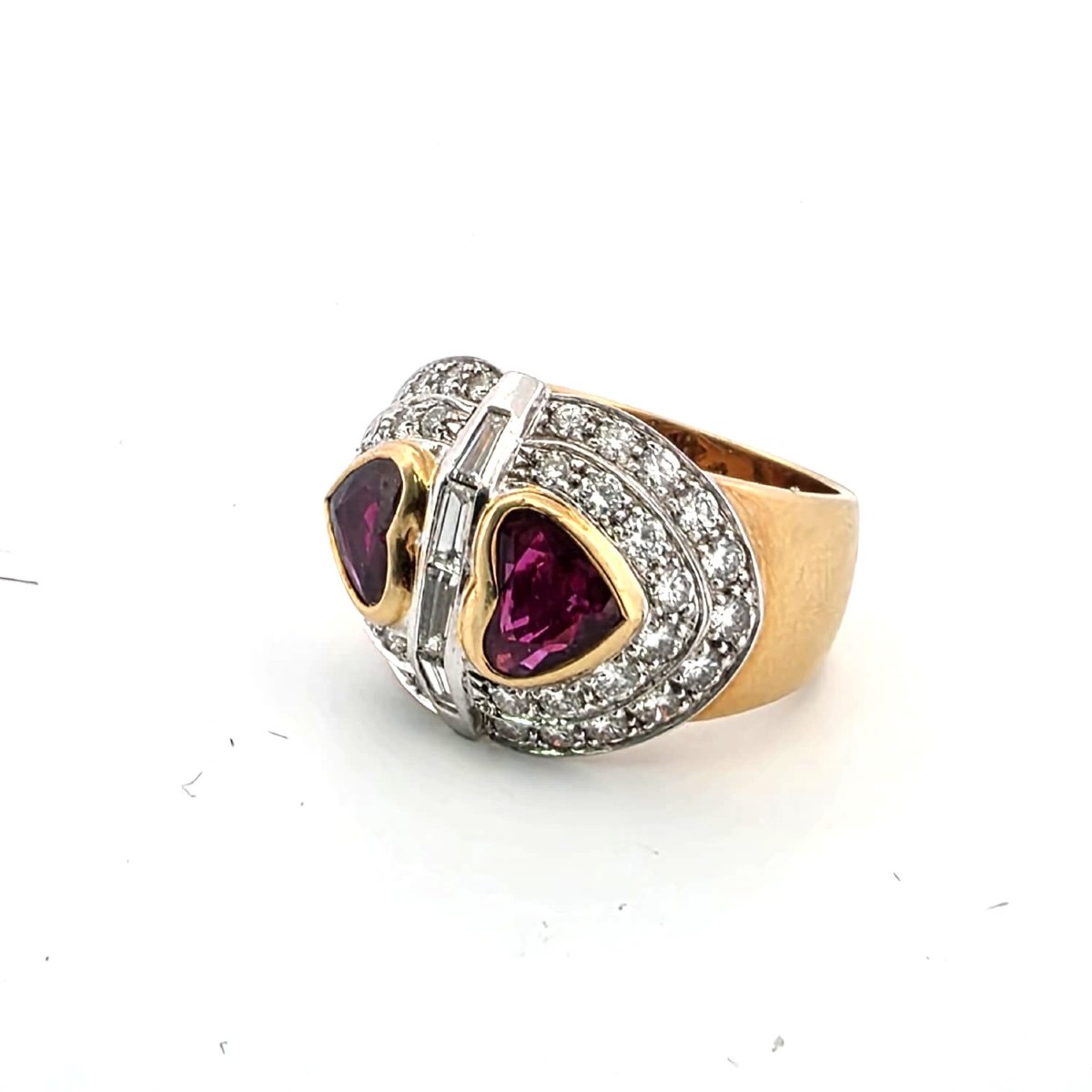 Bague années 70' en or jaune 18kt avec rubis et diamants -photo-7