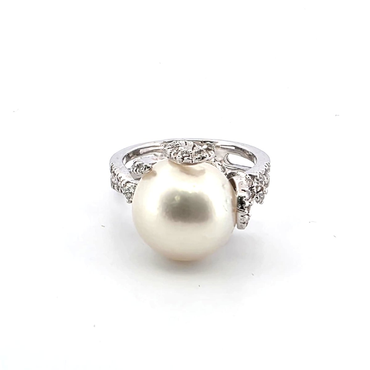 18-karat White Gold Ring With A Natural Pearl And Diamonds-photo-4