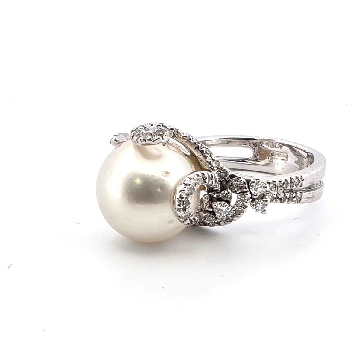 18-karat White Gold Ring With A Natural Pearl And Diamonds-photo-2