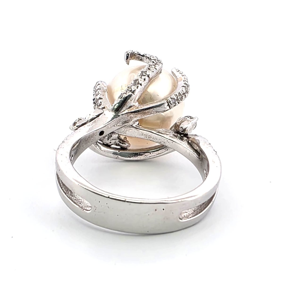 18-karat White Gold Ring With A Natural Pearl And Diamonds-photo-3