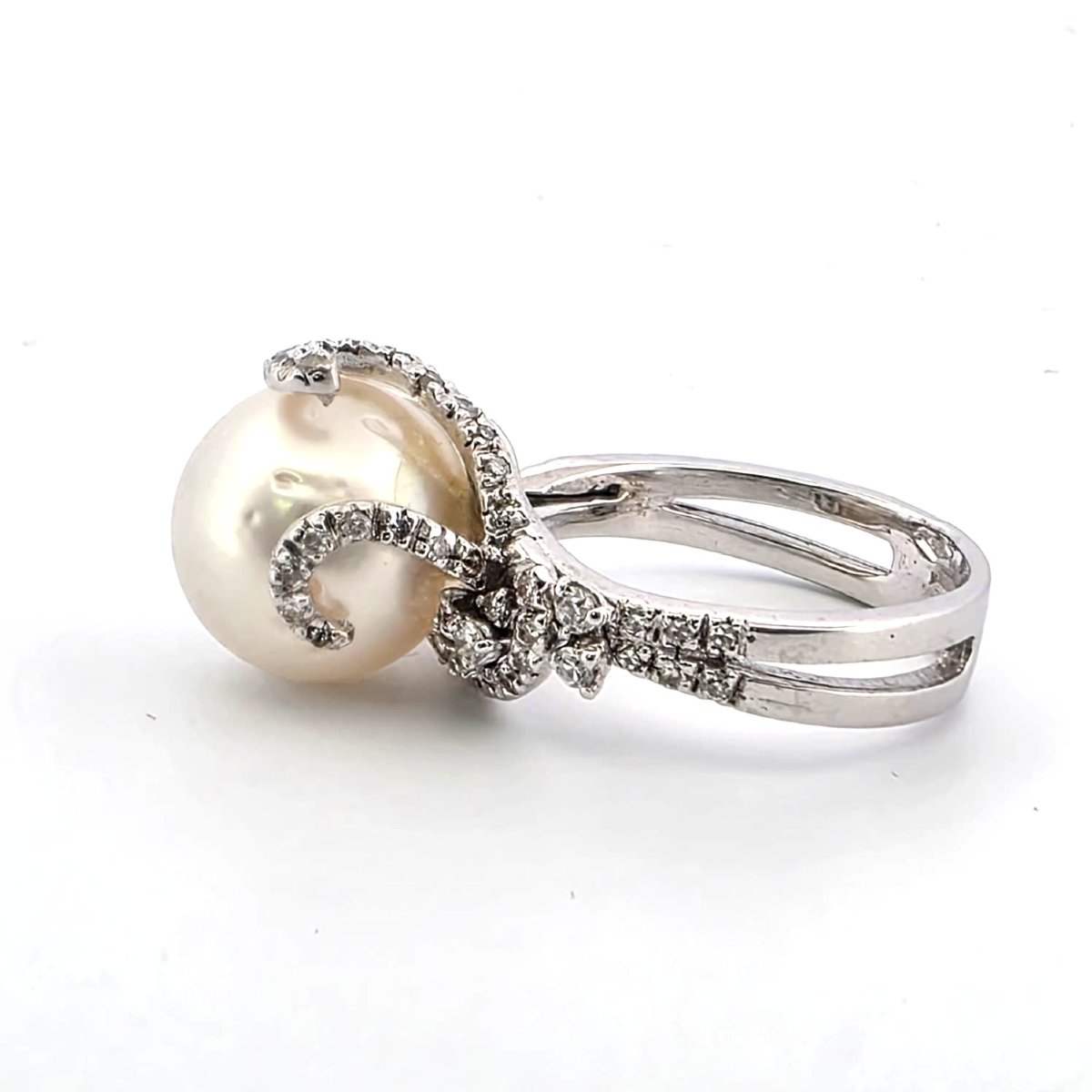18-karat White Gold Ring With A Natural Pearl And Diamonds-photo-4
