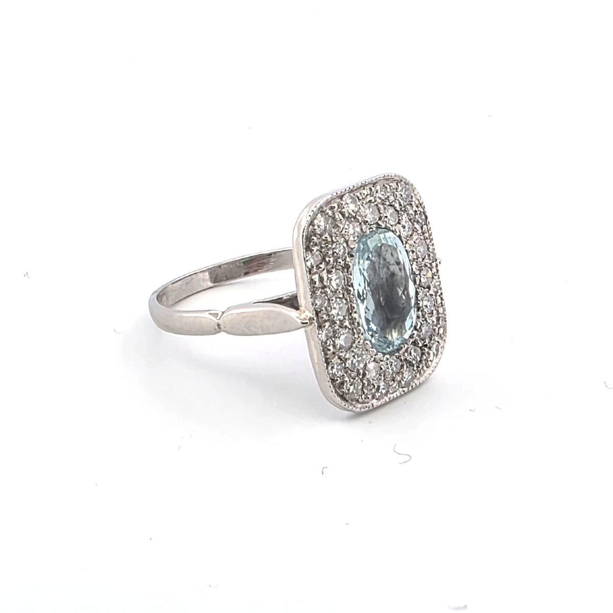 18-karat White Gold Ring With Aquamarine And Diamonds-photo-2