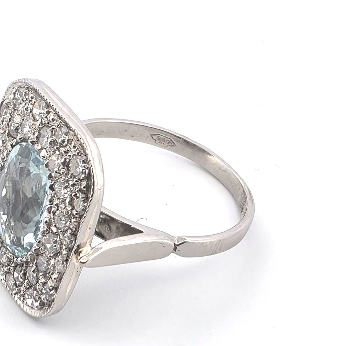 18-karat White Gold Ring With Aquamarine And Diamonds-photo-2