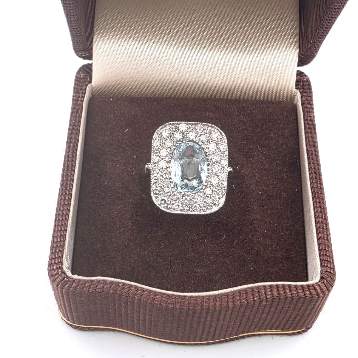 18-karat White Gold Ring With Aquamarine And Diamonds-photo-7