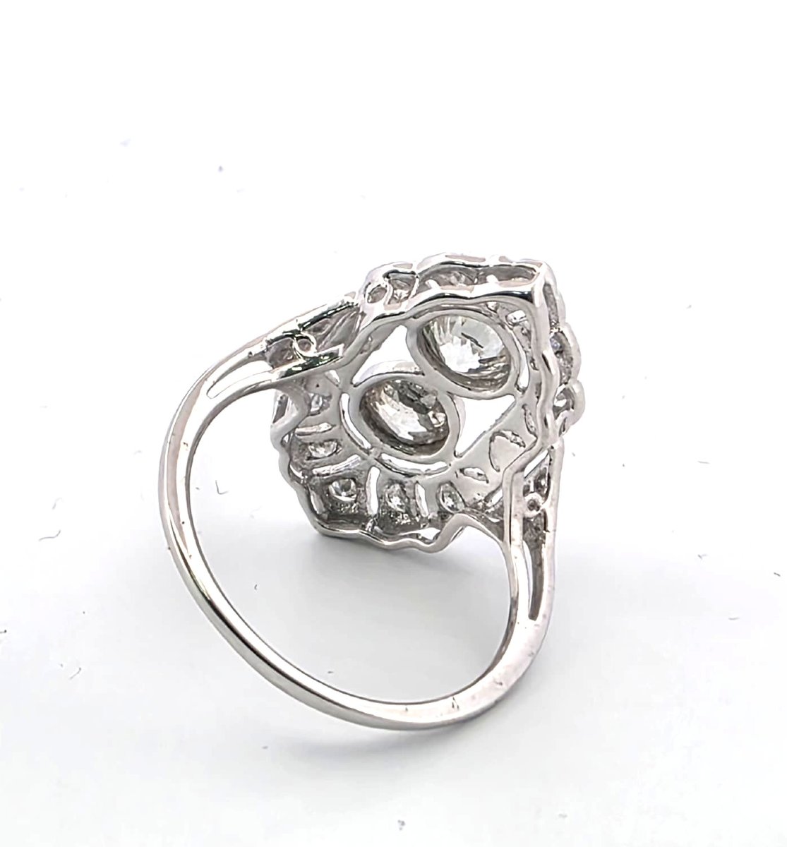 Bague en or blanc 18kt avec diamants-photo-2