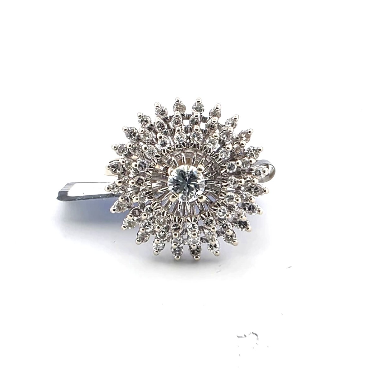 18-karat White Gold Ring With Diamonds-photo-2