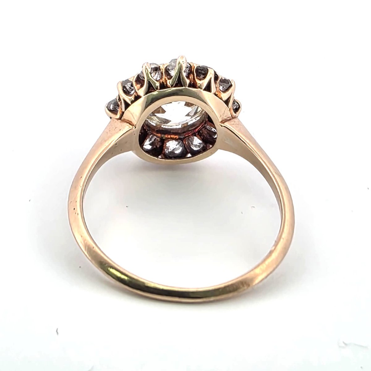 18-karat Yellow Gold Victorian Ring With A Center Diamond And Accent Diamonds-photo-4