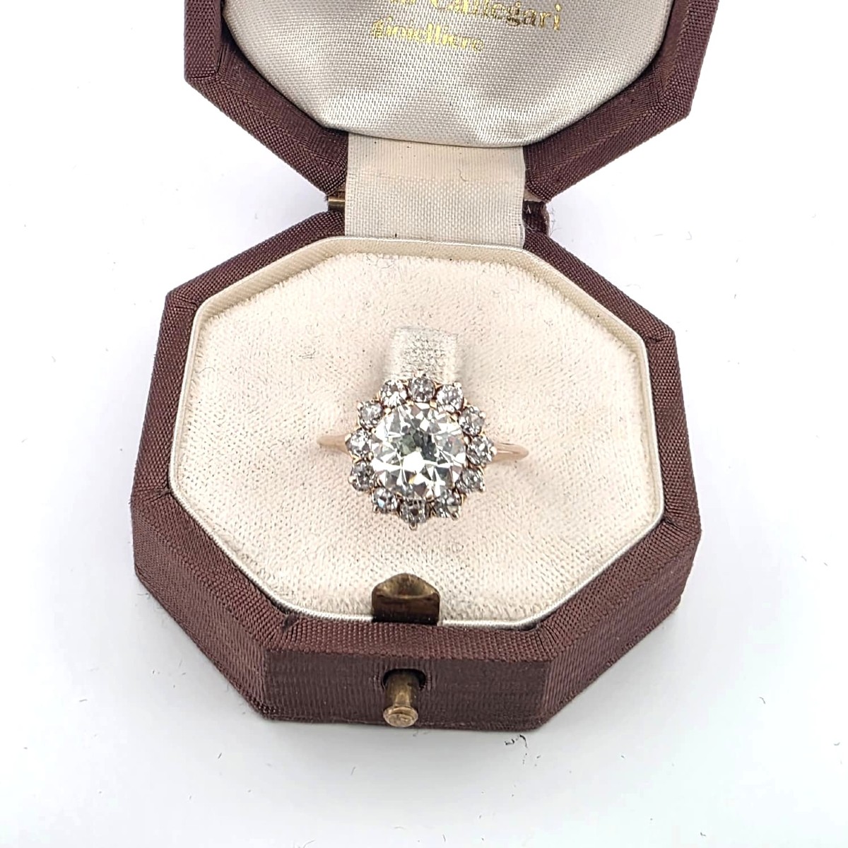 18-karat Yellow Gold Victorian Ring With A Center Diamond And Accent Diamonds
