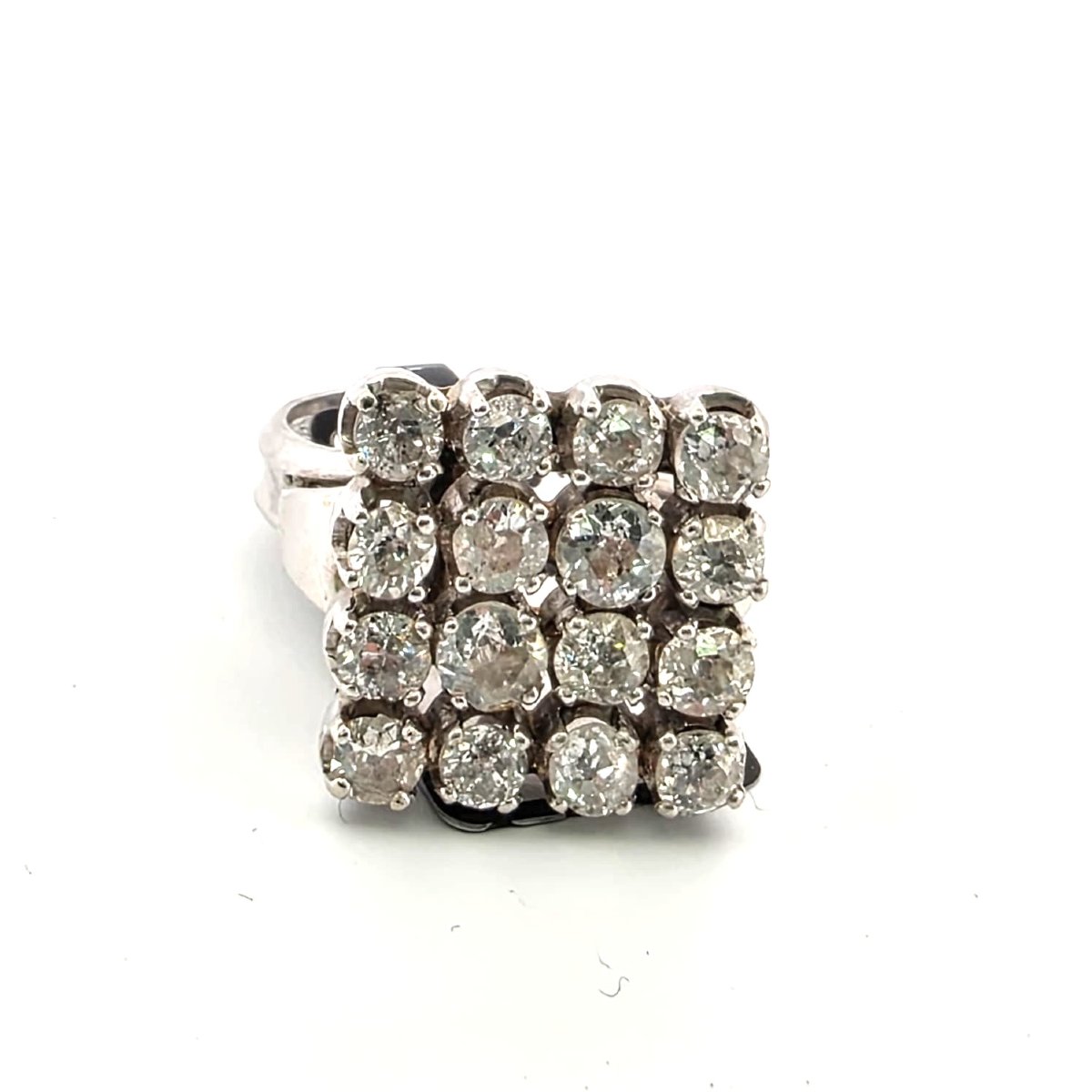 Vintage Checkerboard Ring In 18-karat White Gold And Diamonds-photo-3