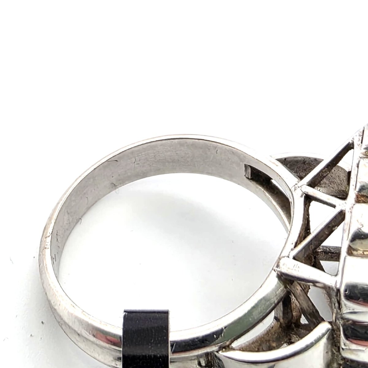 Vintage Checkerboard Ring In 18-karat White Gold And Diamonds-photo-1