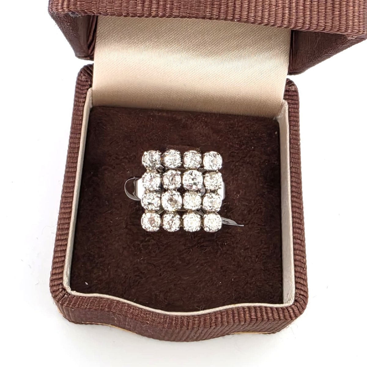 Vintage Checkerboard Ring In 18-karat White Gold And Diamonds-photo-8
