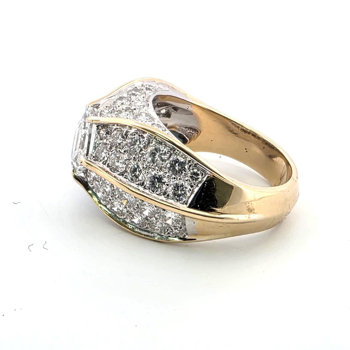 Yellow Gold Ring With Diamonds-photo-5
